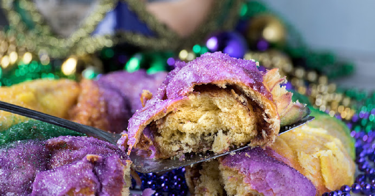 Here’s How to Make An Easy Cinnamon Roll King Cake For Mardi Gras